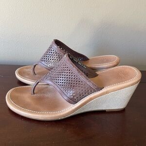UGG Solena Wedge Thong Slide Sandals brown cream 9.5